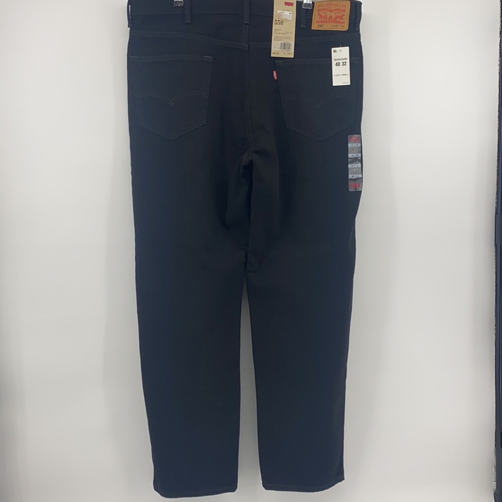 Levi’s Stratus 550 Relaxed Fit Tapered Leg